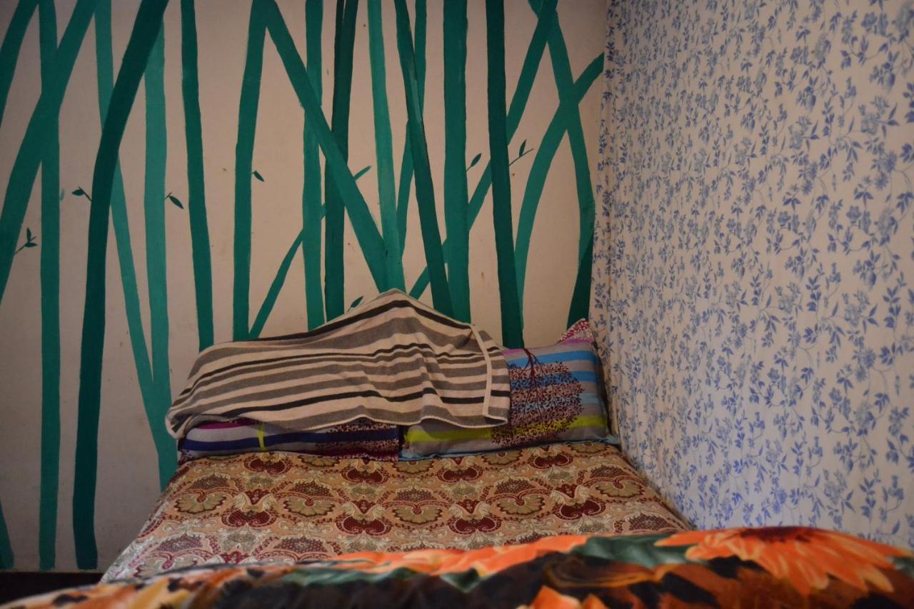 Fireflies Hostel 카트만두 외부 사진
