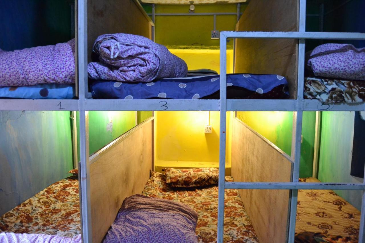 Fireflies Hostel 카트만두 외부 사진