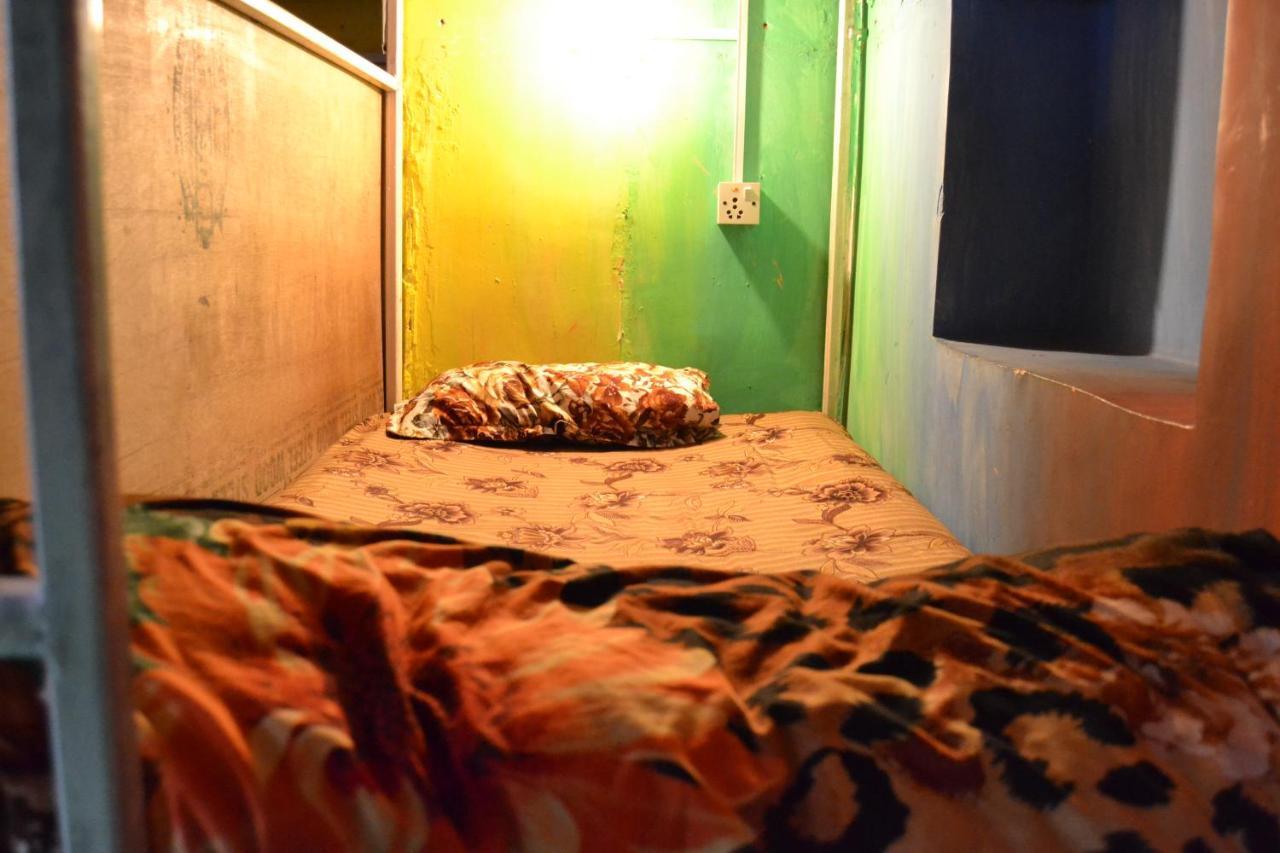 Fireflies Hostel 카트만두 외부 사진