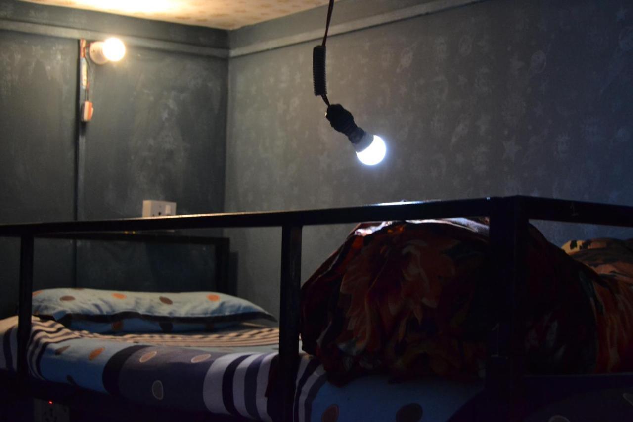 Fireflies Hostel 카트만두 외부 사진
