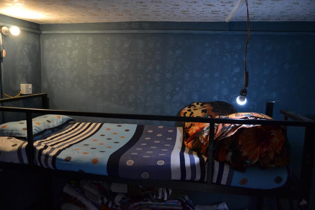 Fireflies Hostel 카트만두 외부 사진